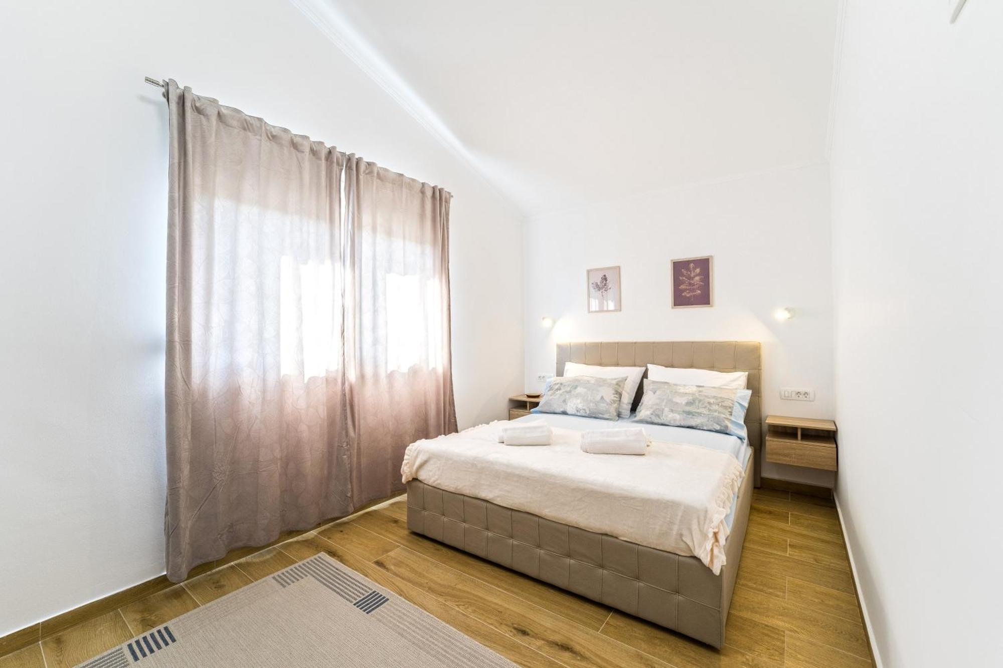Villa Bianca - Apartment With Private Pool Privlaka  Buitenkant foto